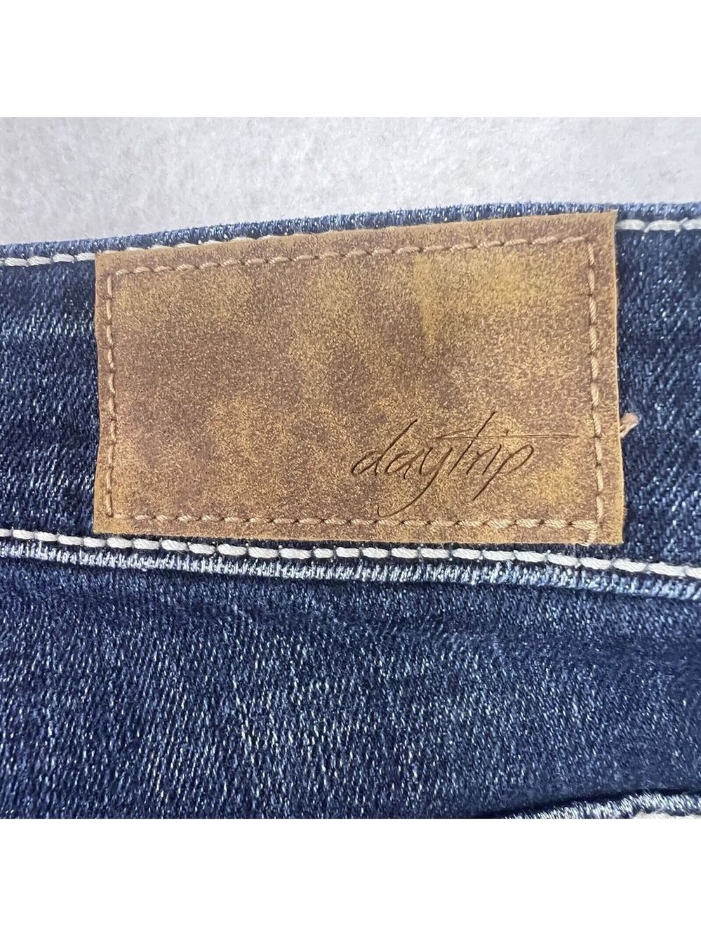 Daytrip Womens 25 Blue Jeans Virgo Straight Thick Stitch Stretch Flap Pocket New - Picture 4 of 12